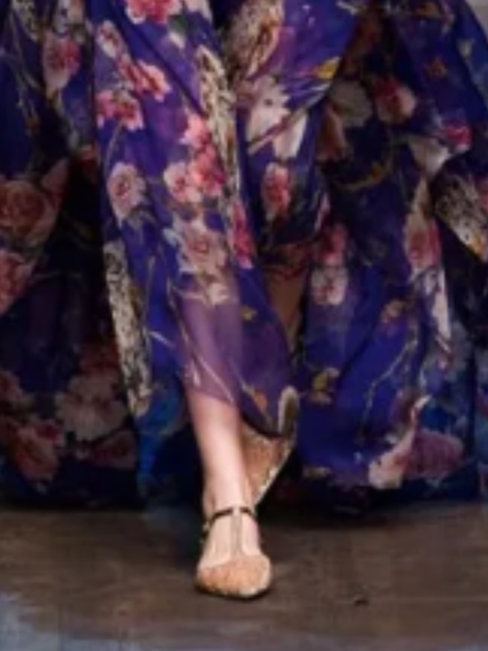 Dolce Gabbana embroidery velvet jewel runway flats shoes 40.5 10